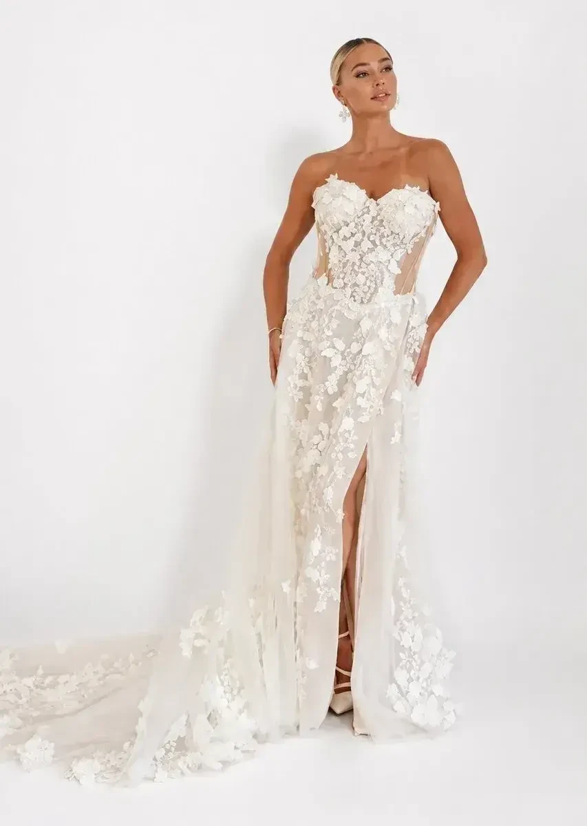 Blackburn White Collection